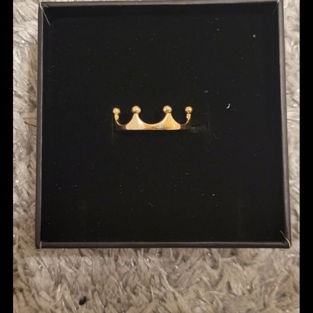 14K Gold Crown Ring
